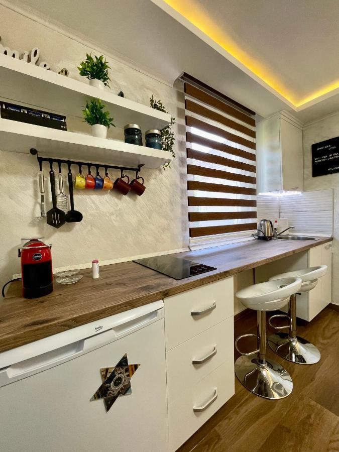 Apartment Lena Nikšić エクステリア 写真