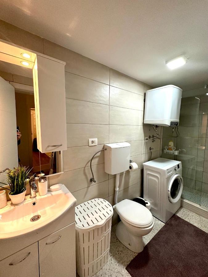 Apartment Lena Nikšić エクステリア 写真